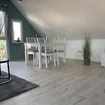 아파트 Moderne In Spaden / Wasserski / Badesee