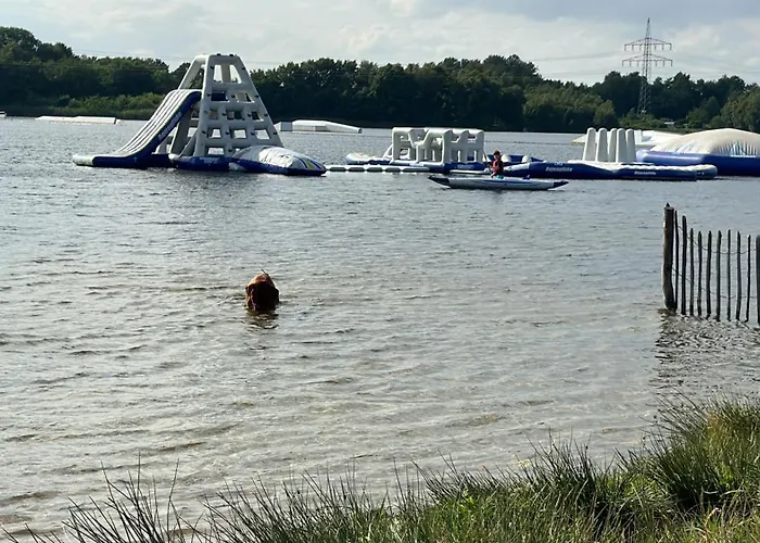 Moderne In Spaden / Wasserski / Badesee *